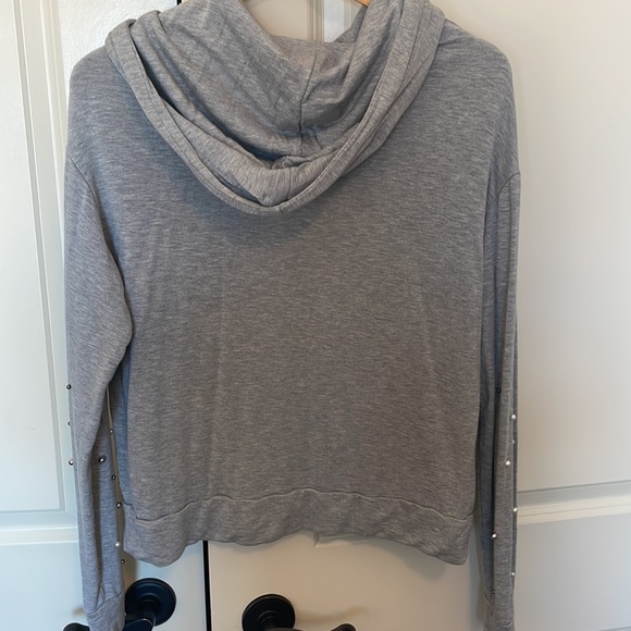 Marc New York cropped light hoodie with bead detail. Size L. - Picture 4 of 5
